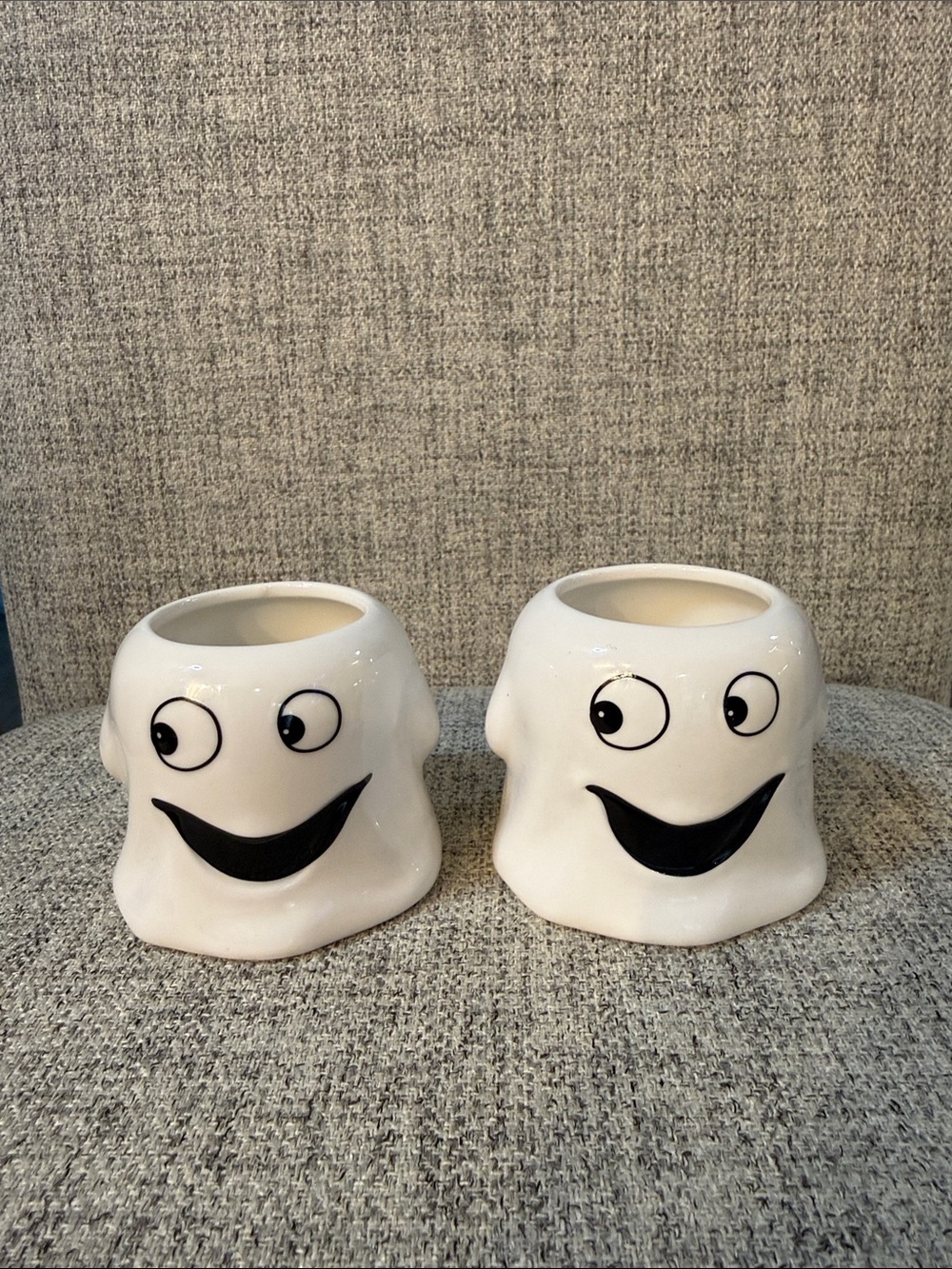 Yankee Candle White Smiling Ghost Ceramic Votive Holder - Set of 2 - NWT